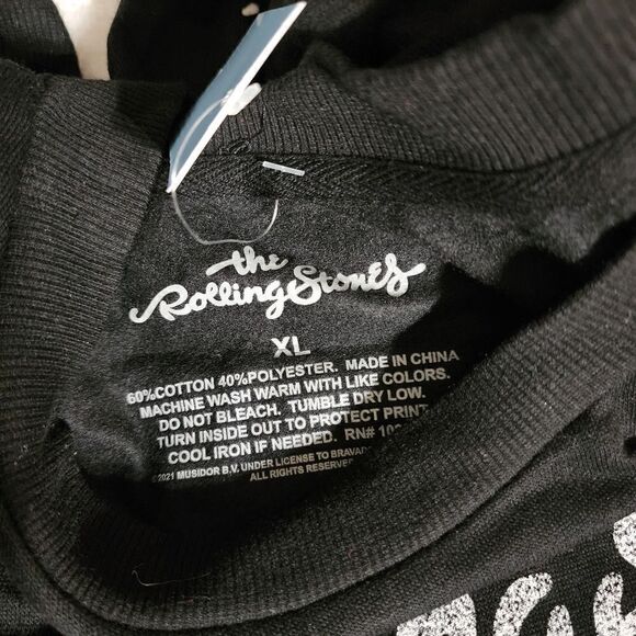 New the Rolling Stones Christmas Santa Hat Cropped fleece inside Sweatshirt - Picture 6 of 10